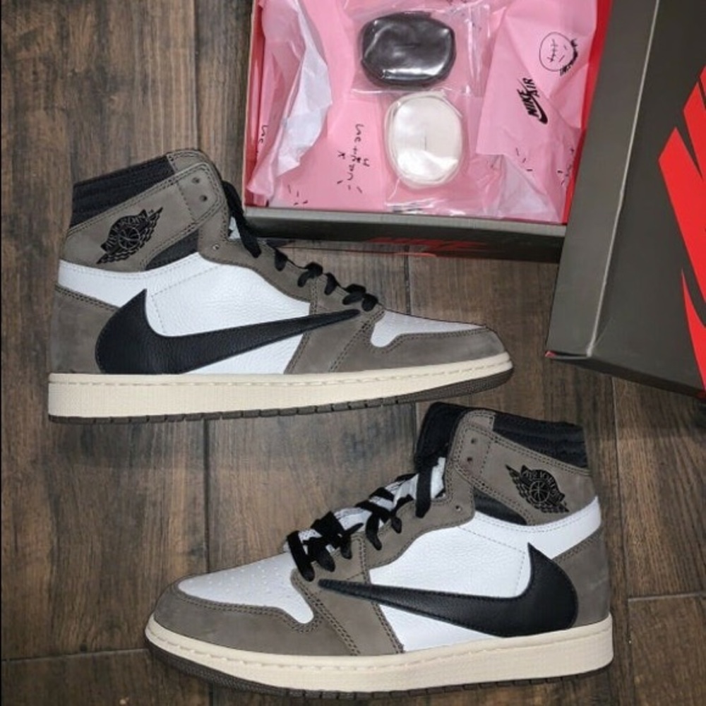 Air Jordan 1 HIGH “TRAVIS SCOTT”